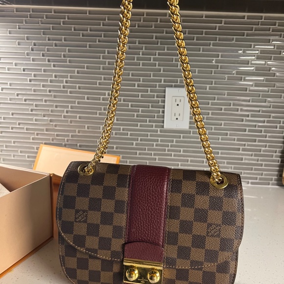Louis Vuitton purse - Picture 4 of 7